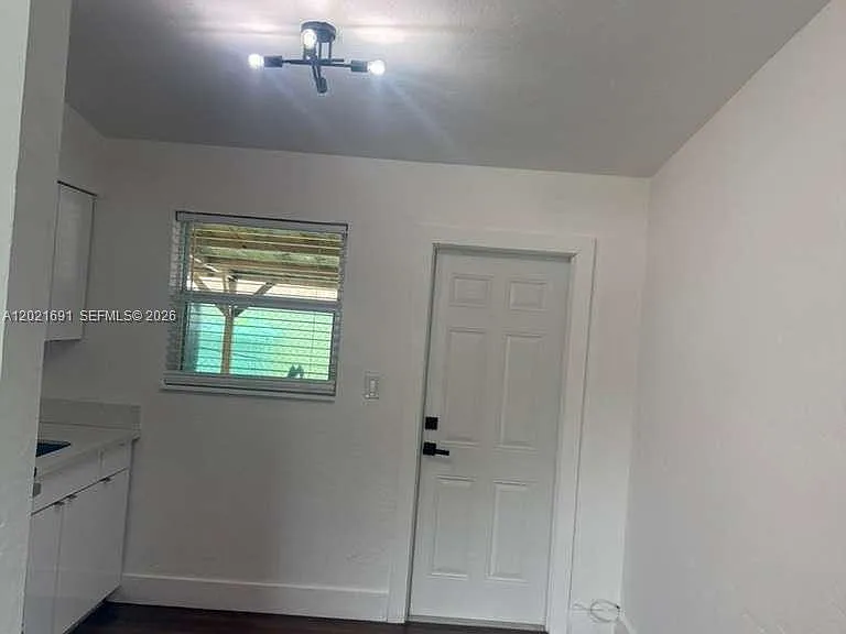 2029 Washington Ave #1 — Photo 2