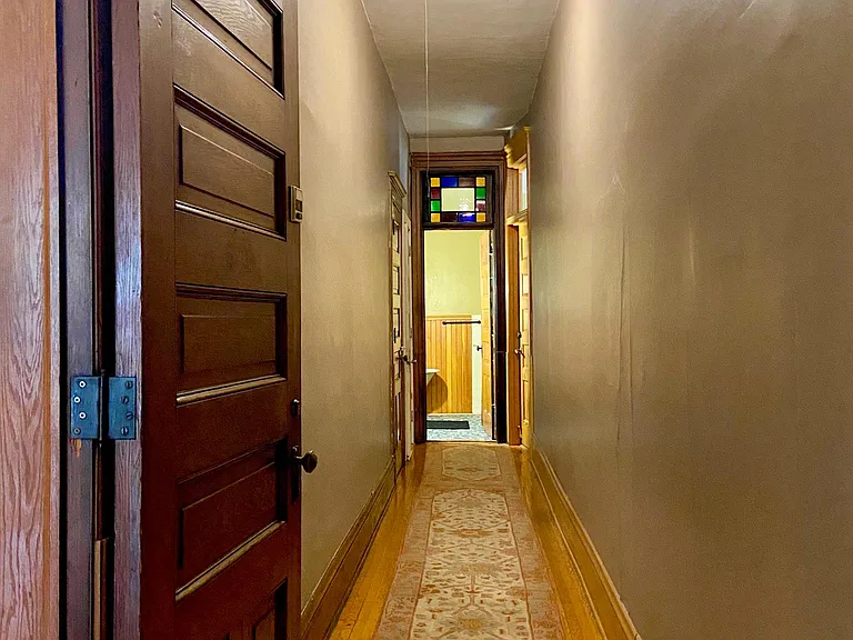 2621 1st Ave S #4 — Photo 5