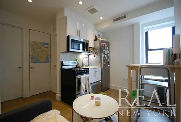 Rented by REAL New York | media 4