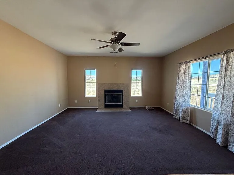 32586 Galleano Ave — Photo 5
