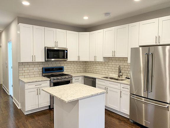 2nd image of 3327 W Pierce Ave APT 3