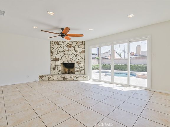 3rd image of 10012 Saint Stephen Cir