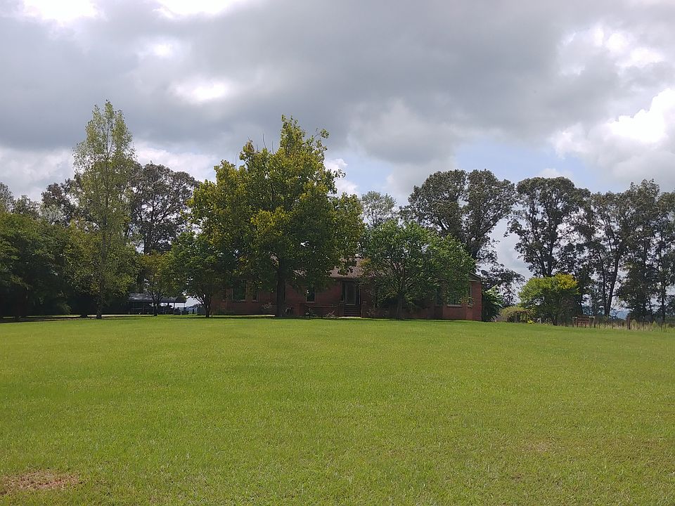 1st image of 230 Holly Ln