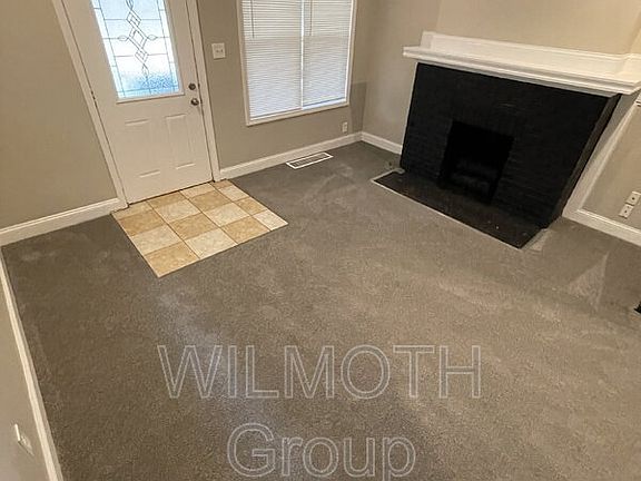 4th image of 2936 N College Ave