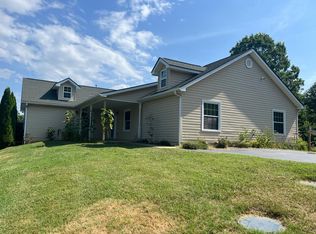 81 Ingle Rd, Asheville, NC 28804