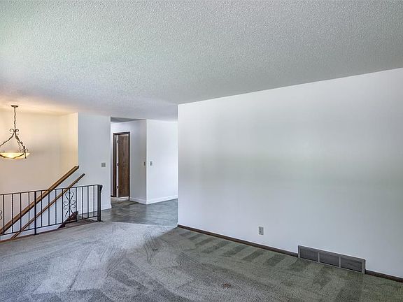 5th image of 3121 Milton Road