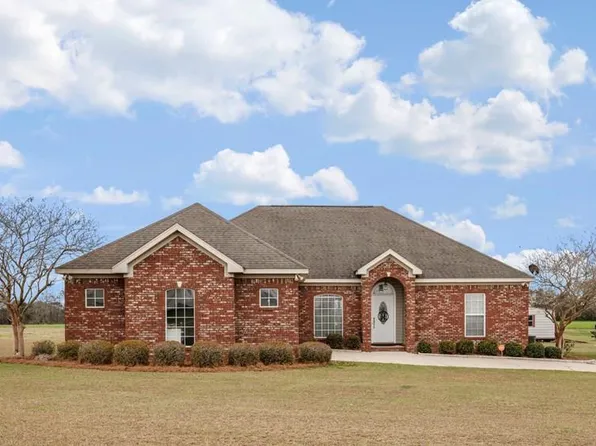 1601 County Road 19, Headland, AL 36345