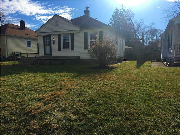 5th image of 4617 E Young Ave