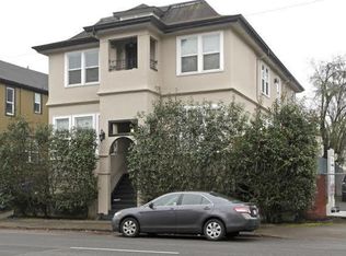 2114 E Burnside St APT 4, Portland, OR 97214