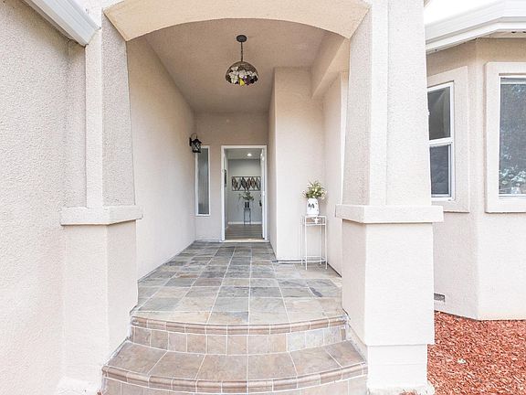 3rd image of 7418 Stanford Pl