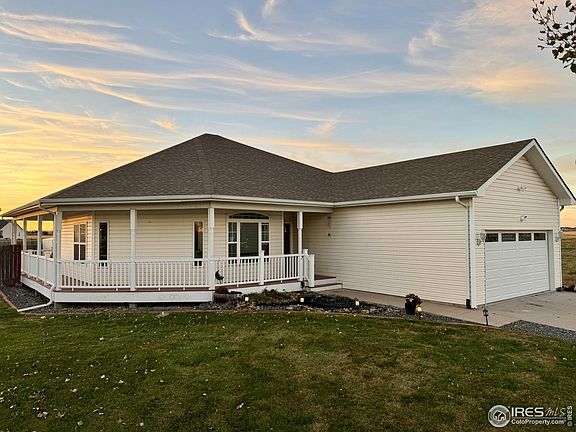 3rd image of 14201 Cottonwood Cir