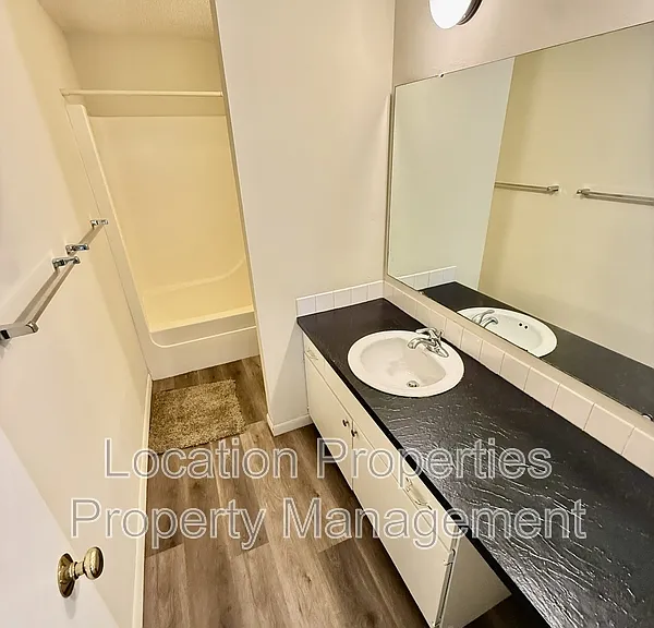 3420 Augusta Dr #1 — Photo 15