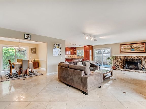 5th image of 3530 Laurashawn Ln