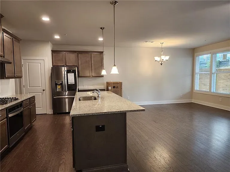 1242 Winterhaven Dr — Photo 11