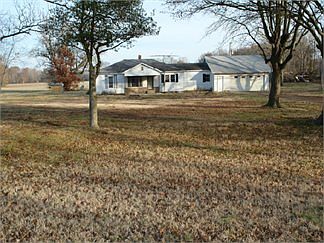 2nd image of 1825 Nethery Rd