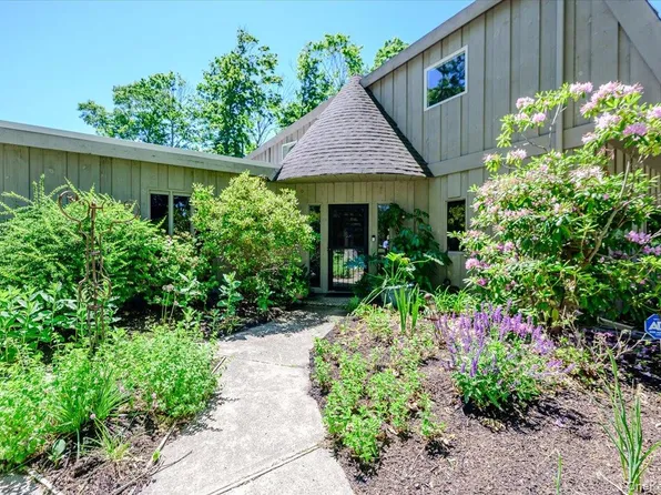35 Melrose Parkway, East Patchogue, NY 11772