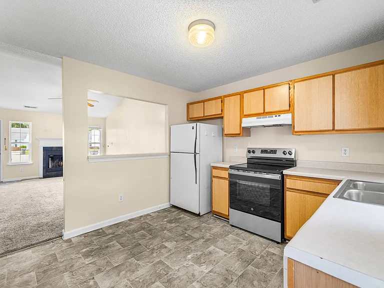 116 Live Oak Ct — Photo 12