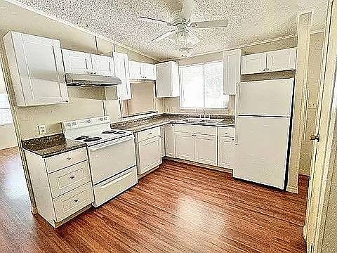 5th image of 4693 Blue Spruce Ave #110