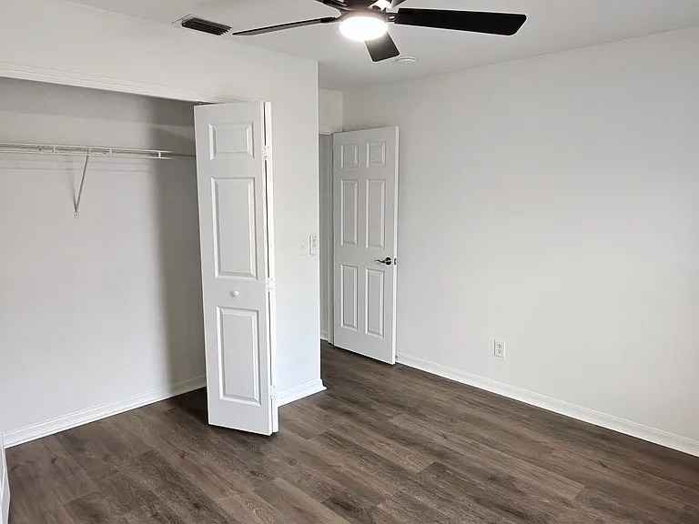 17556 Brentwood Ct — Photo 16