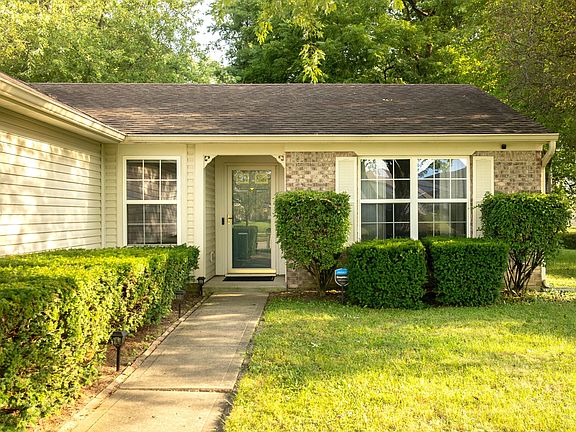 2nd image of 903 Governors Ln