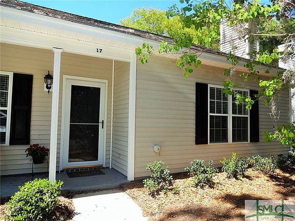 2nd image of 17 Olde Towne Place #17