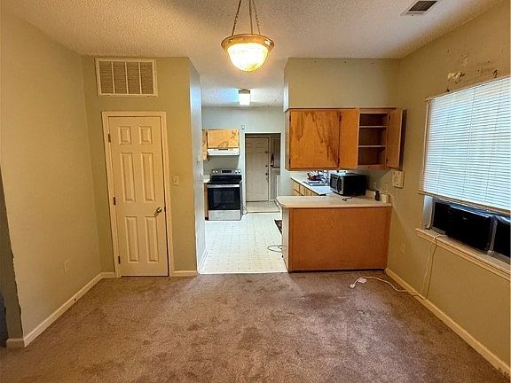 3rd image of 2106 Auburn Street