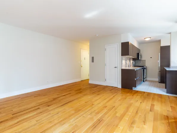 141 East 33rd Street image 4 of 5