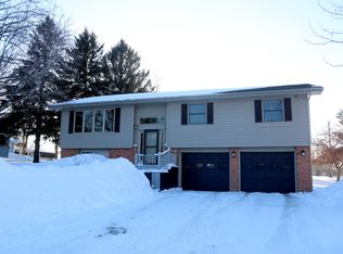 1939 Jerry Ave, Charles City, IA 50616