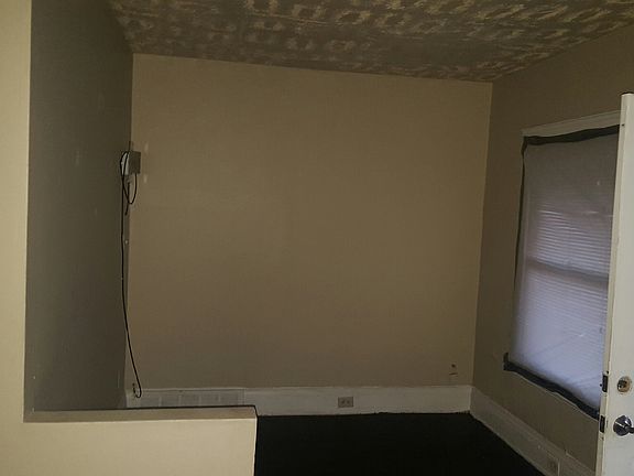 3rd image of 4134 E 141st St