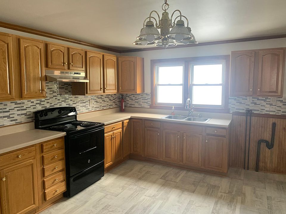 349 Main St Gilbertville, MA, 01031 Apartments for Rent Zillow