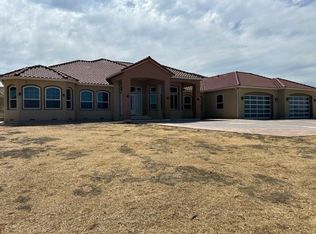 721 Riverside Rd, Hollister, CA 95023