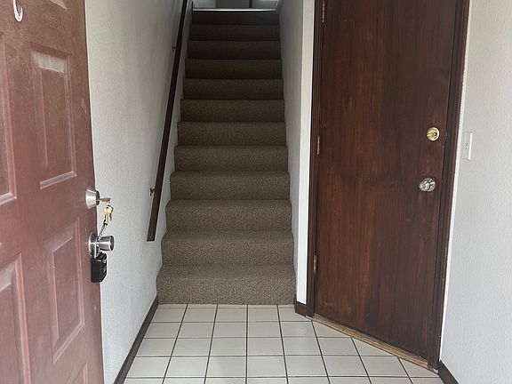 2nd image of 509 SW Richwood Ln APT C