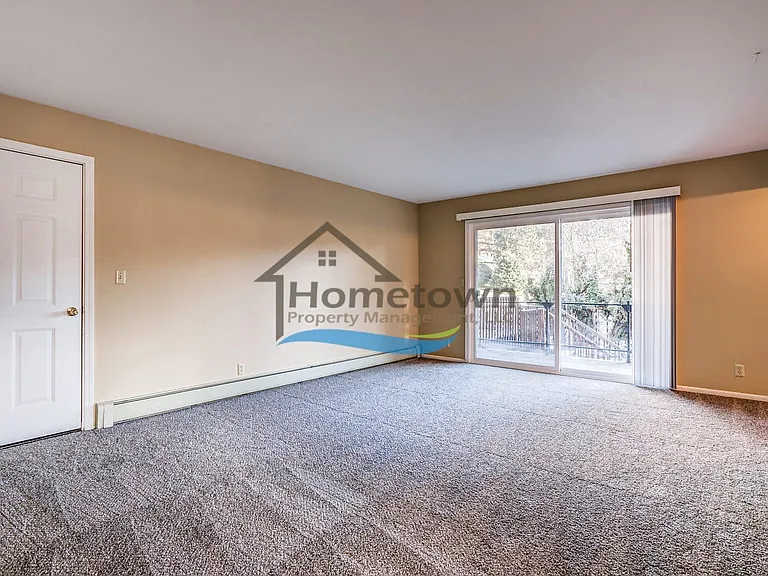 2432 & 2433 E Stowe Ct — Photo 22
