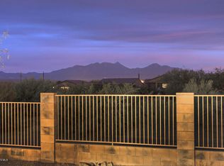 515 W Moorwood St, Green Valley, AZ 85614