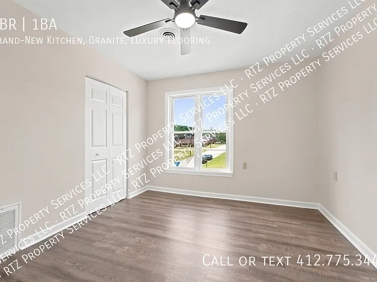 801 Vine St #2 — Photo 9