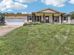10 W Meadow Dr, Saint Peters, MO