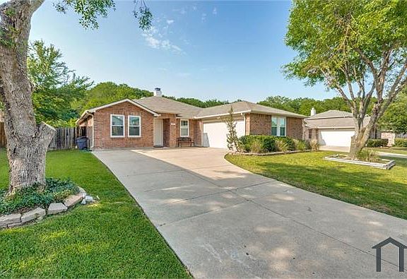 2nd image of 809 Cavern Dr