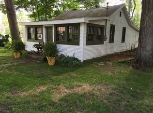 54544 Maple Ave, Dowagiac, MI 49047