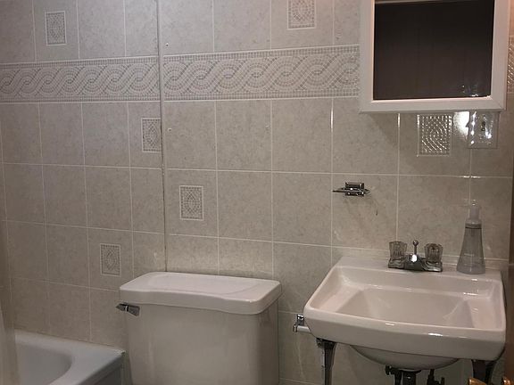 5th image of 61 Dalton St Floor 2