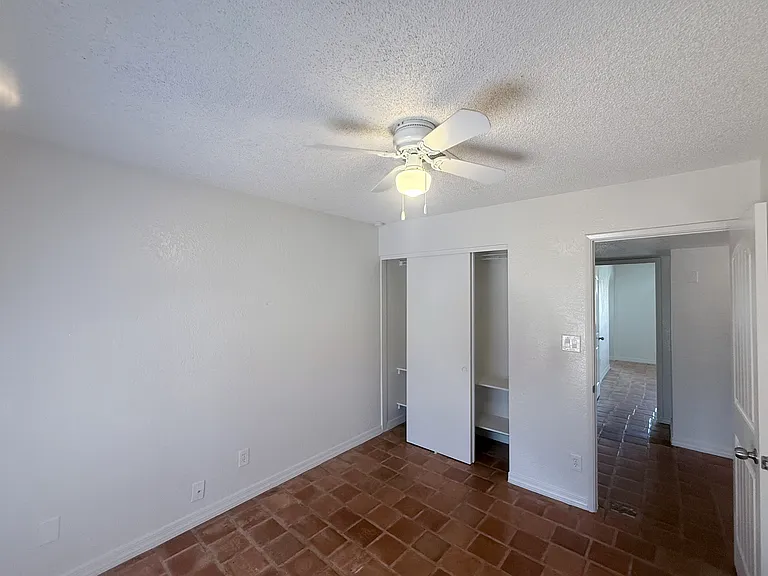 7137 W Colter St — Photo 15