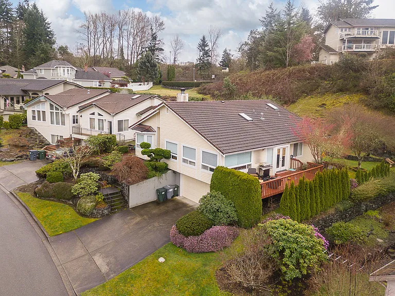 2832 Chambers Bay Dr — Photo 9