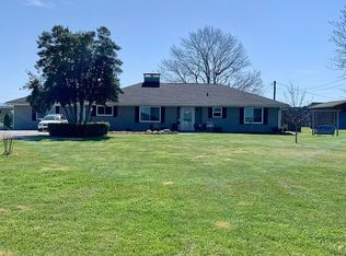 643 W Hunt Rd, Alcoa, TN 37701