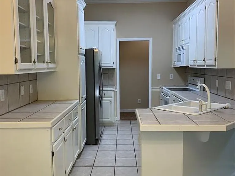 131 Live Oaks Dr — Photo 13