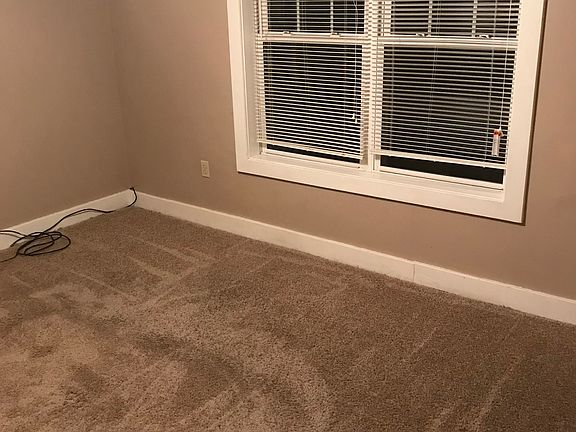 3rd image of 202 Spruce St APT 2