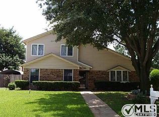 945 Hummingbird Trl, Grapevine, TX 76051