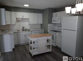 11204 Manchester Ave, Kansas City, MO 64134