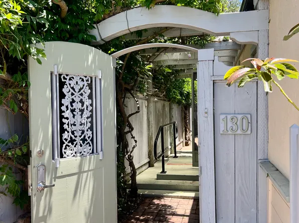 130 Seaview Ave, Santa Cruz, CA 95062
