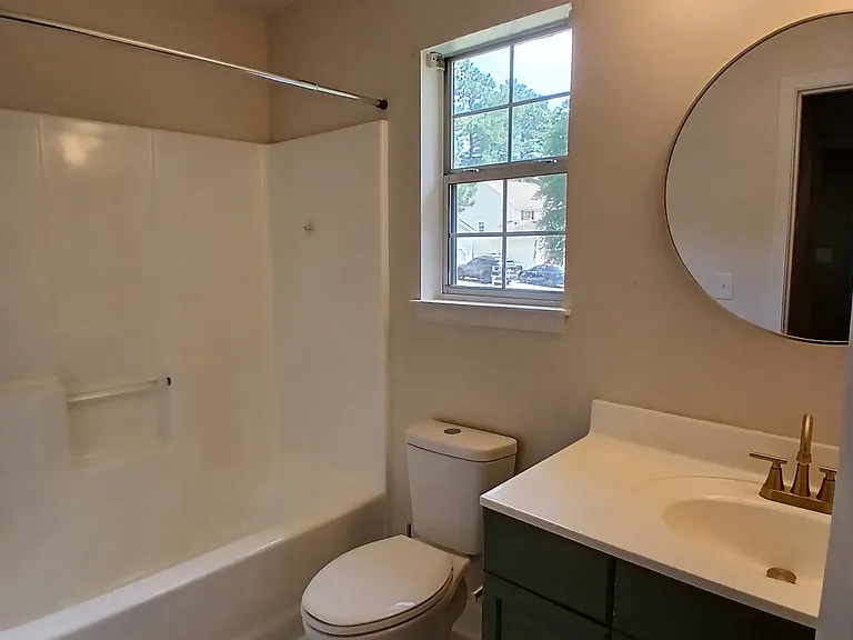 124 Mallard Dr — Photo 8
