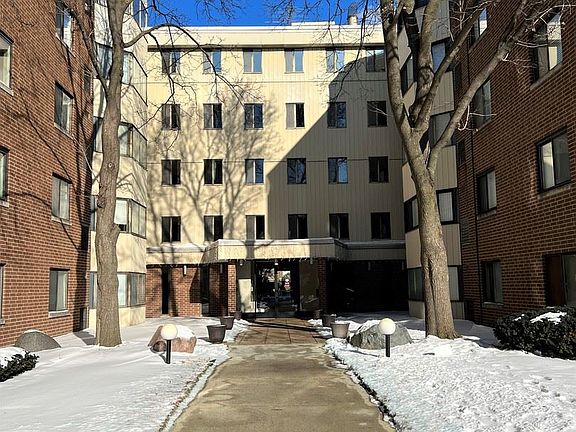 2nd image of 5500 Lincoln Ave Unit 401-W