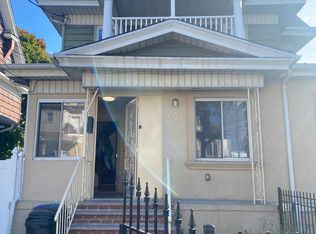 9324 85th Rd, Jamaica, NY 11421